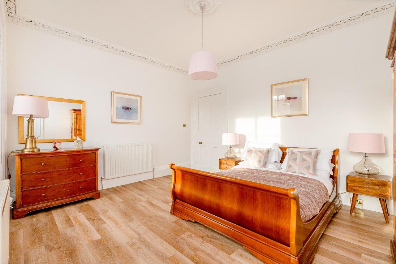 Heart Of Centre 3 Bed Georgian * Edinburgh