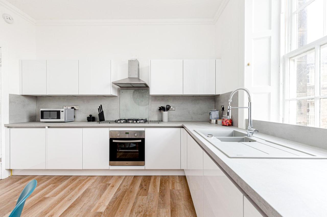 Heart Of Centre 3 Bed Georgian Edinburgh