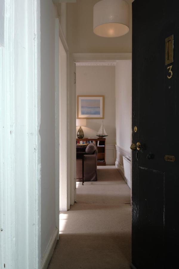 New Town 2br-1ba Georgian Flat With Amazing Views Edinburgh