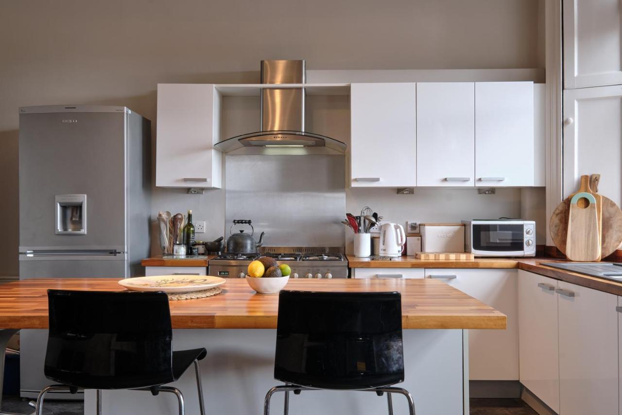New Town 2br-1ba Georgian Flat With Amazing Views Apartment