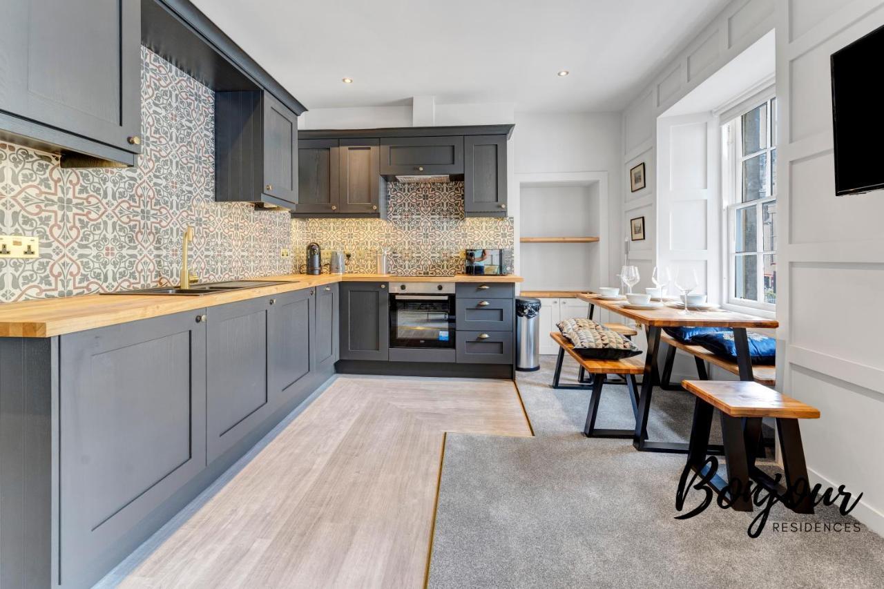 Apartment Grassmarket Luxury - Flat 1 3br-2ba - Free Parking By Bonjour Residences EDI