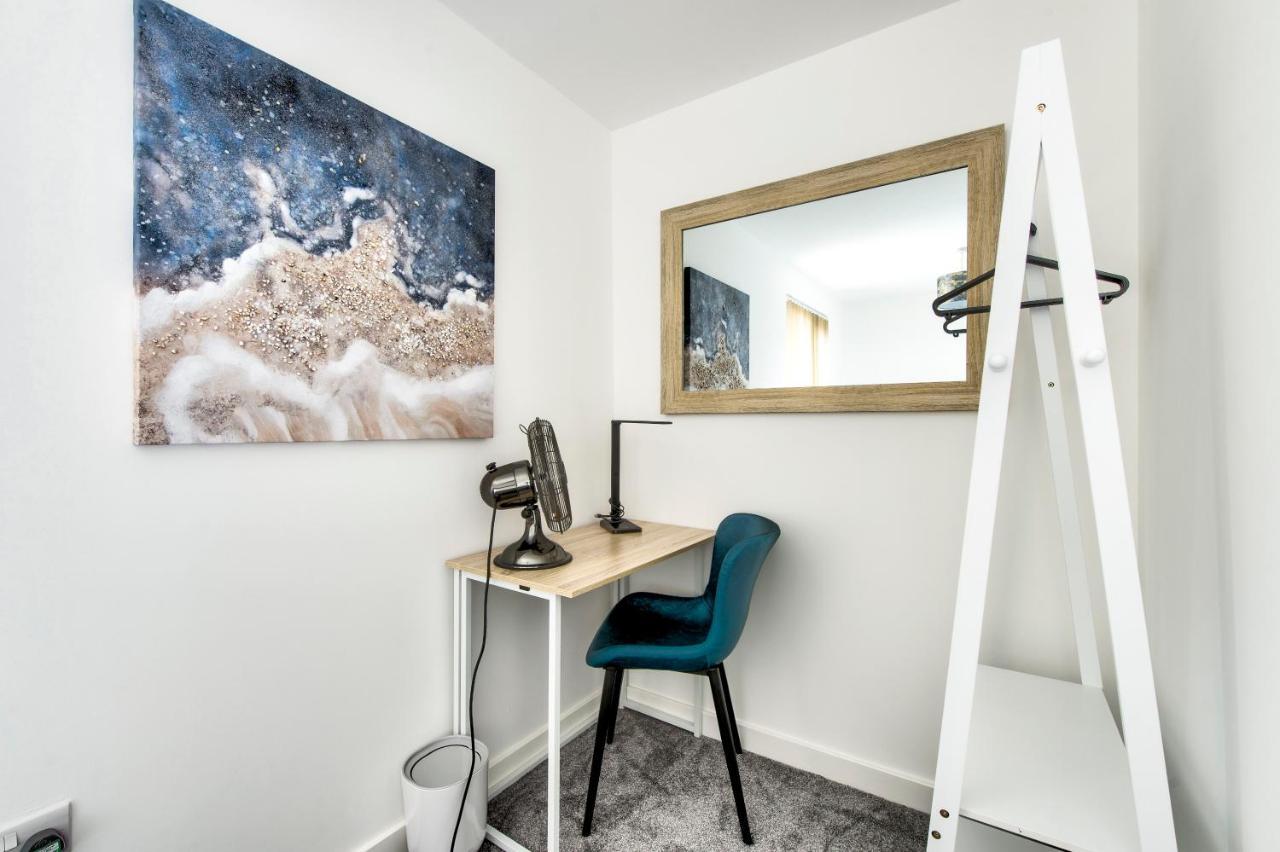 Ferienhaus 2-bedroom With Private Garden & Parking EDI
