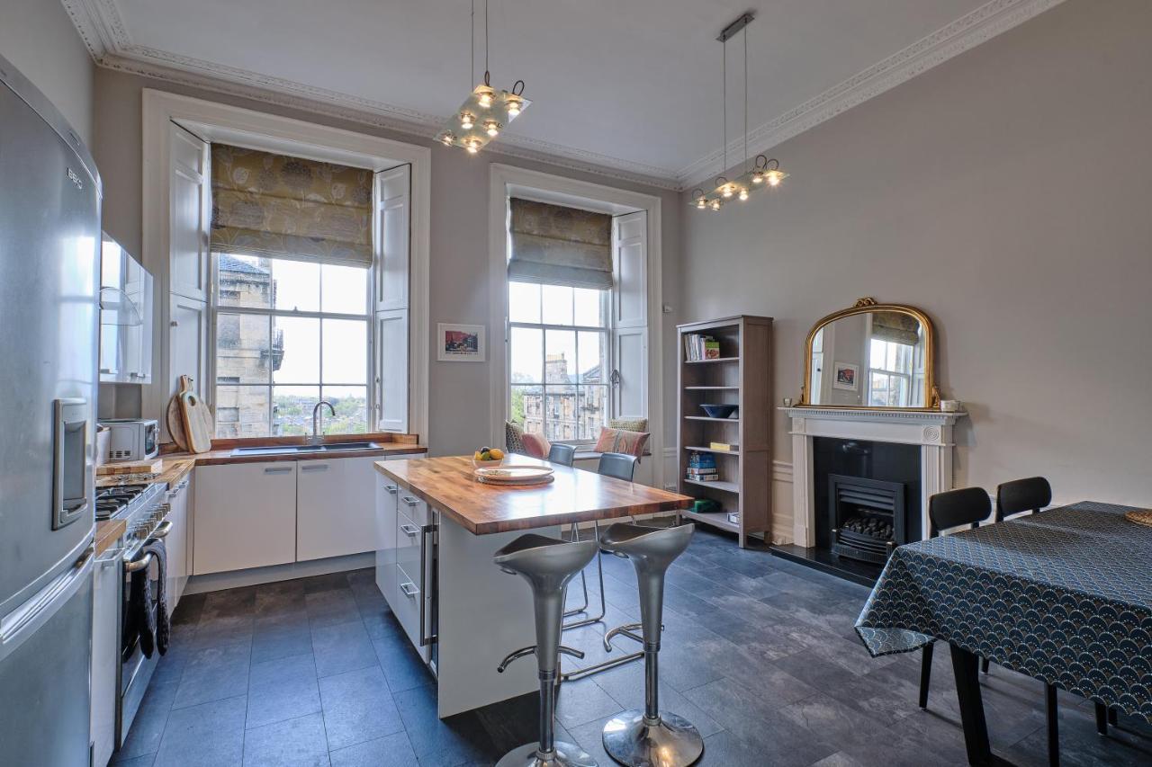 Apartment New Town 2br-1ba Georgian Flat With Amazing Views