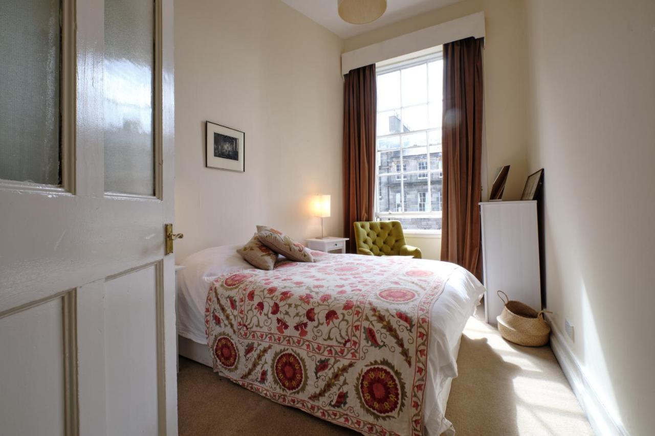 Apartment New Town 2br-1ba Georgian Flat With Amazing Views *