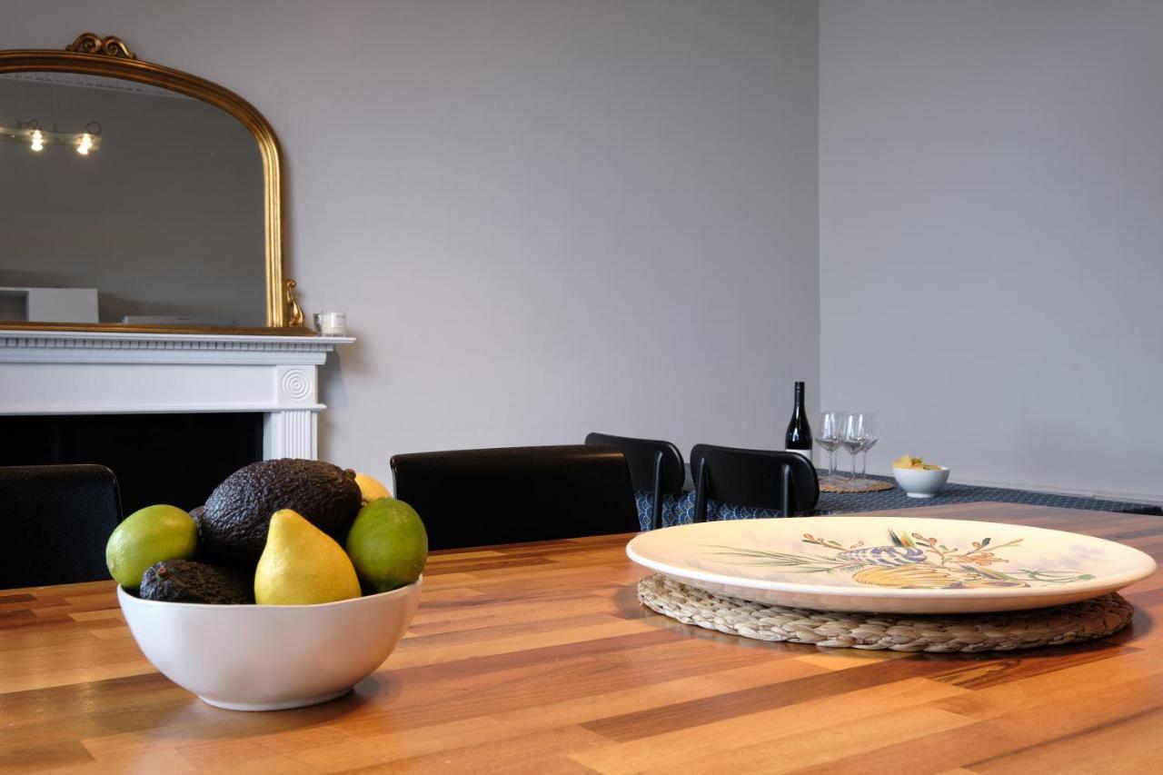 New Town 2br-1ba Georgian Flat With Amazing Views Edinburgh