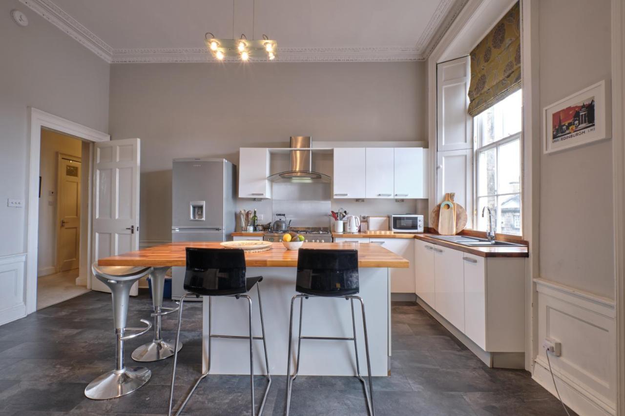 Apartment New Town 2br-1ba Georgian Flat With Amazing Views