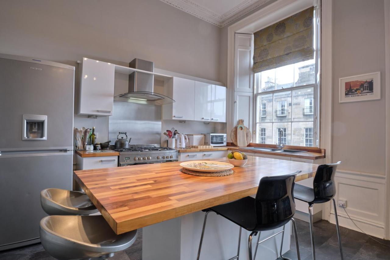New Town 2br-1ba Georgian Flat With Amazing Views * Edinburgh