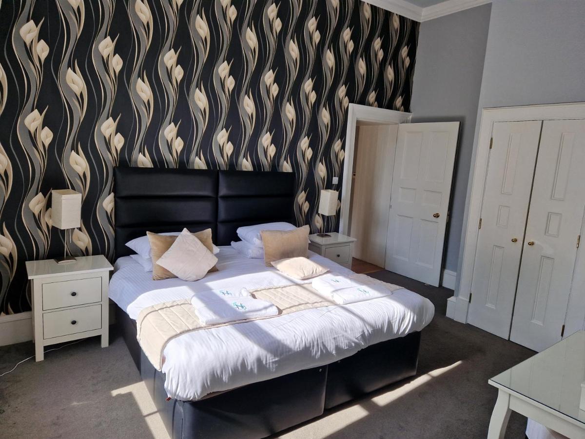 Parliament Sq 12 Royal Mile Apartment EDI