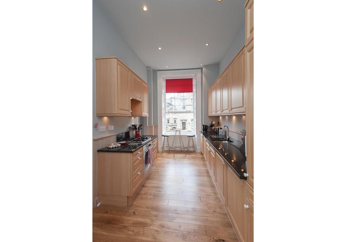 Parliament Sq 12 Royal Mile Apartment *