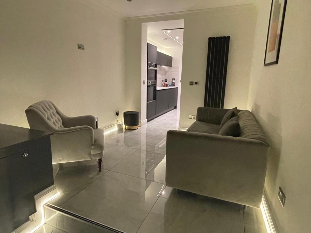Luxury Centre With Steam Apartment EDI