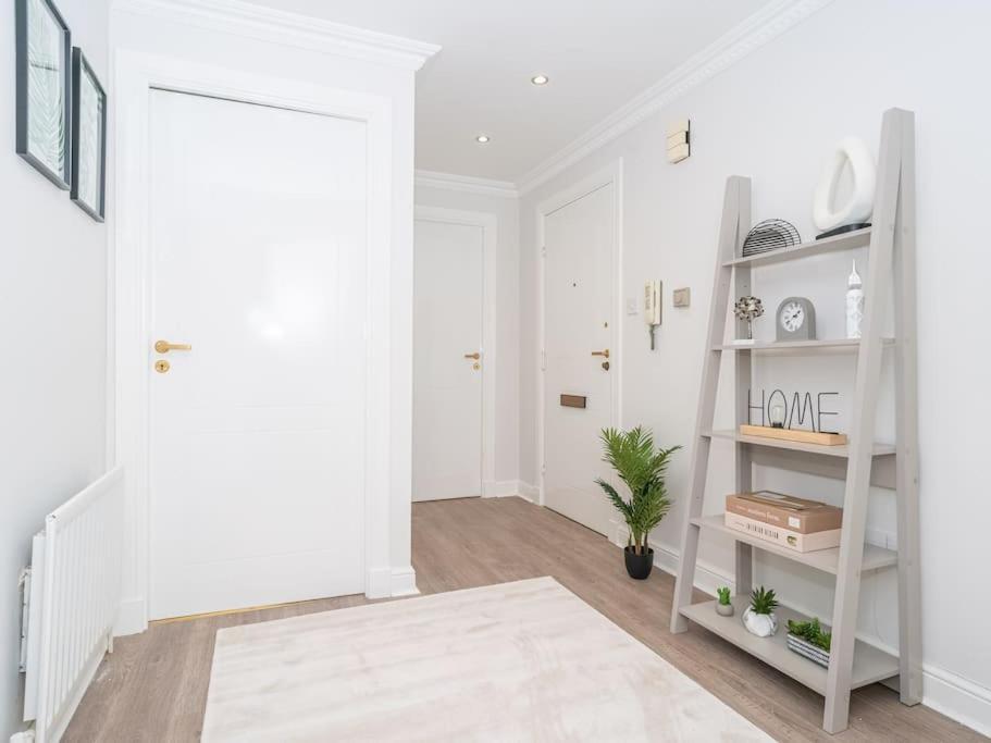 Luxury 2bed 2bath Flat In City Centre- Free Parking! Apartment Edinburgh