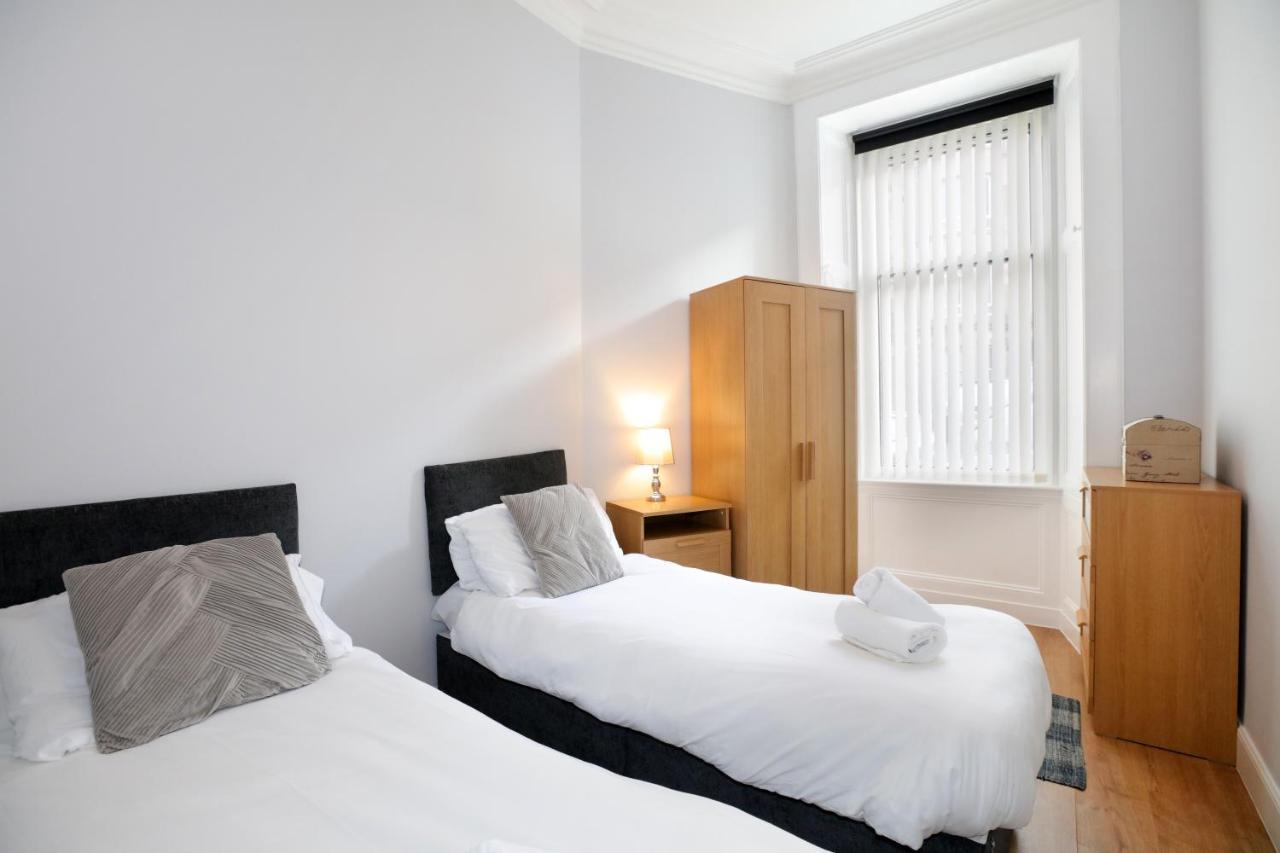 Apartment Sleeps 6 Free Parking