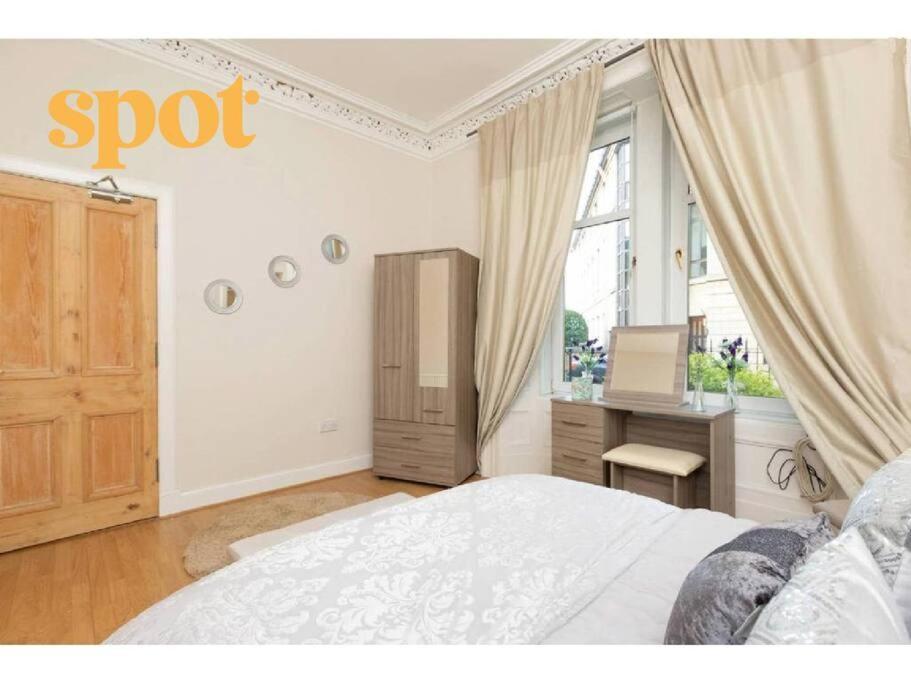 Spacious Ground Floor-2br-2ba Apartment