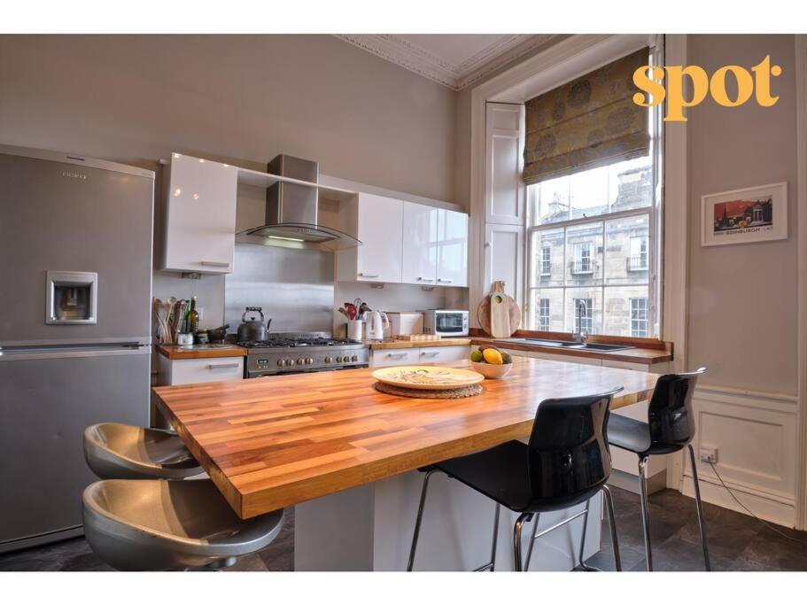 Apartment Spacious New Town 2br-1ba Flat Edinburgh