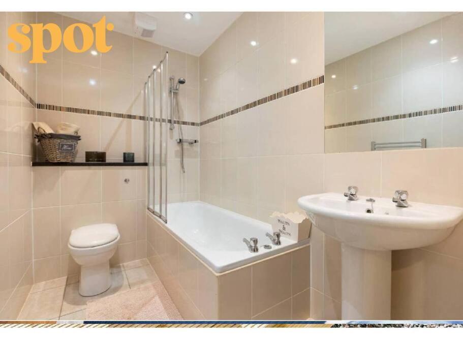 Spacious Ground Floor-2br-2ba *