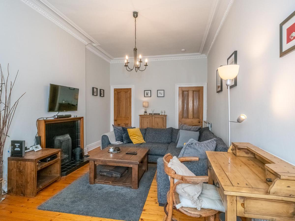 Newly Decorated Spacious 2bed Flat In Chic Area * Edinburgh