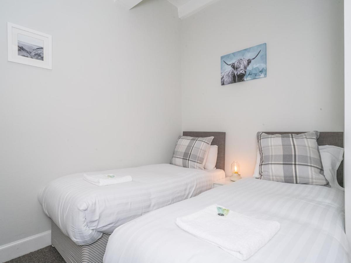 Newly Decorated Spacious 2bed Flat In Chic Area Apartment Edinburgh