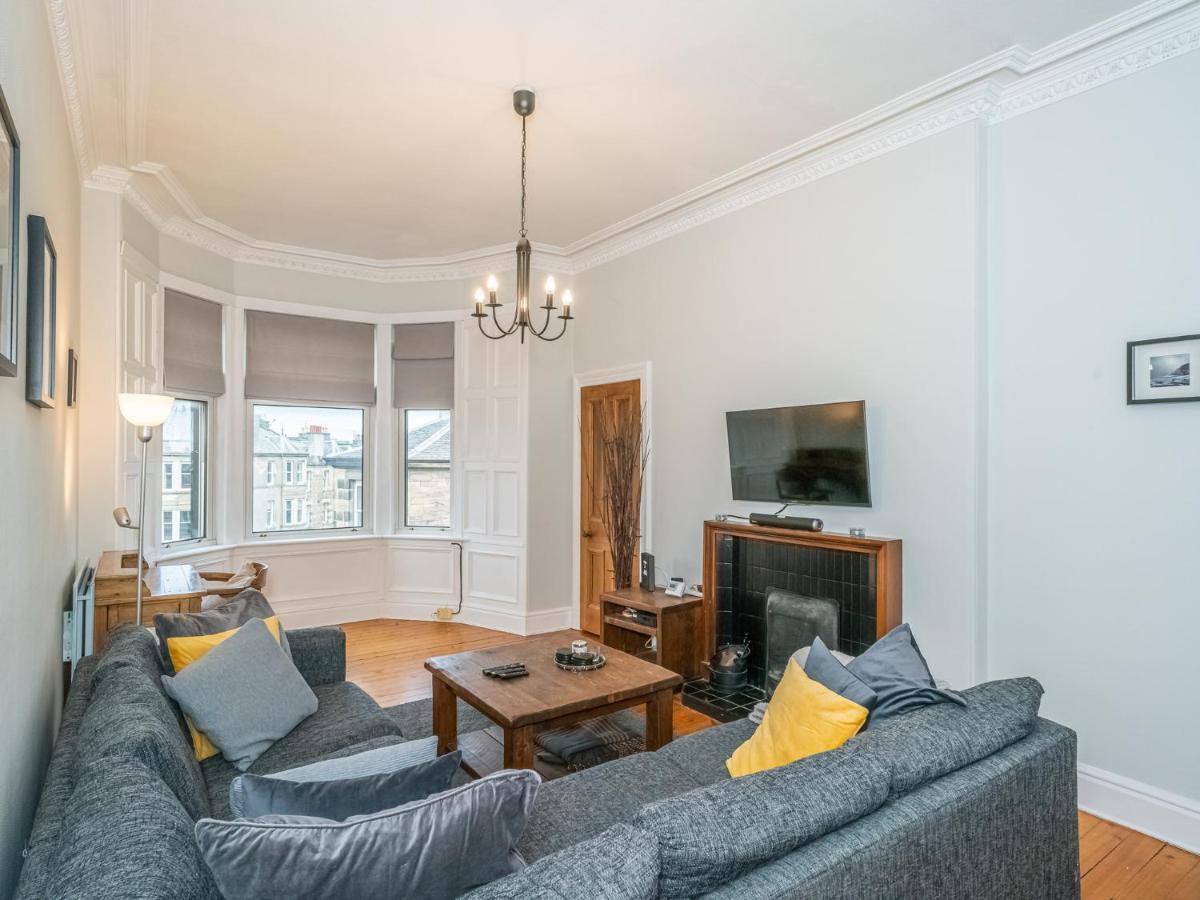 Newly Decorated Spacious 2bed Flat In Chic Area