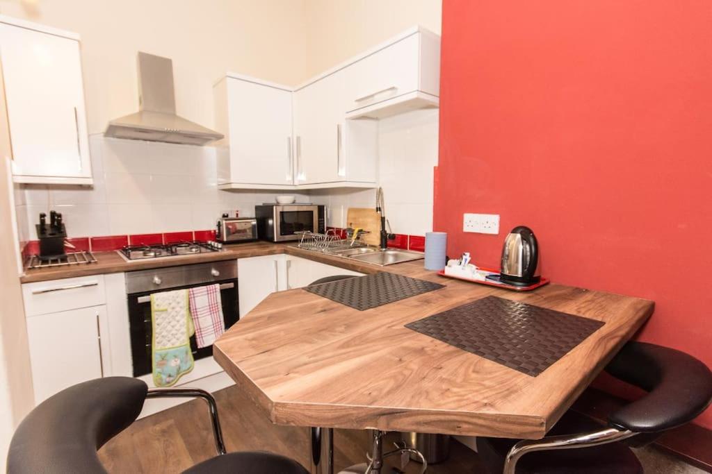 Apartment Cozy By Holyrood Park And Palace!