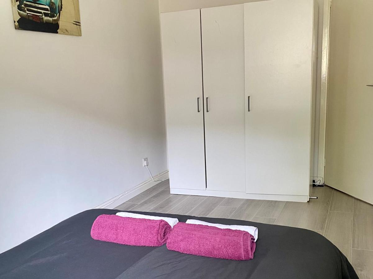 Apartment Stylish 2-bed In Centre *