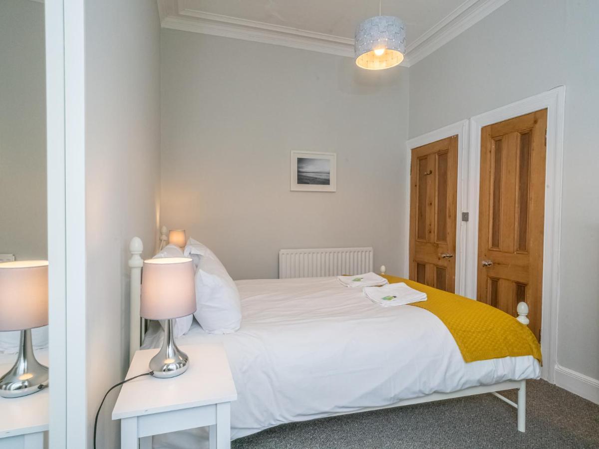 Newly Decorated Spacious 2bed Flat In Chic Area Apartment Edinburgh