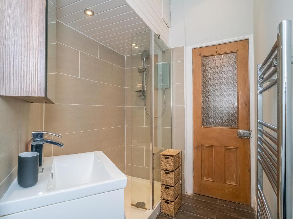 Newly Decorated Spacious 2bed Flat In Chic Area Apartment Edinburgh