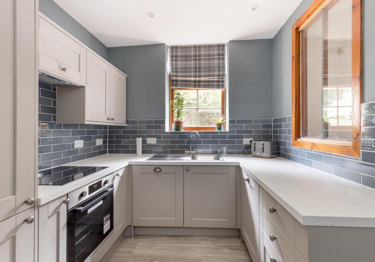 Holiday home Luxury 3 Bed House Centre, Right Next To Murrayfield.