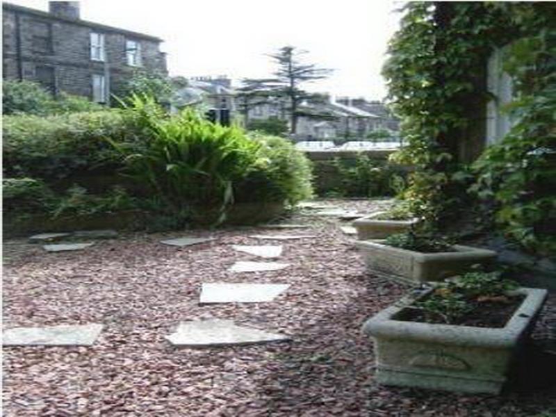 A-haven Townhouse 3* EDI