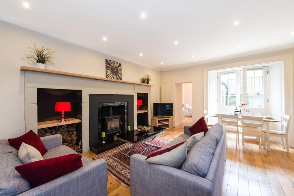 Self Catering , Centre With Parking EDI