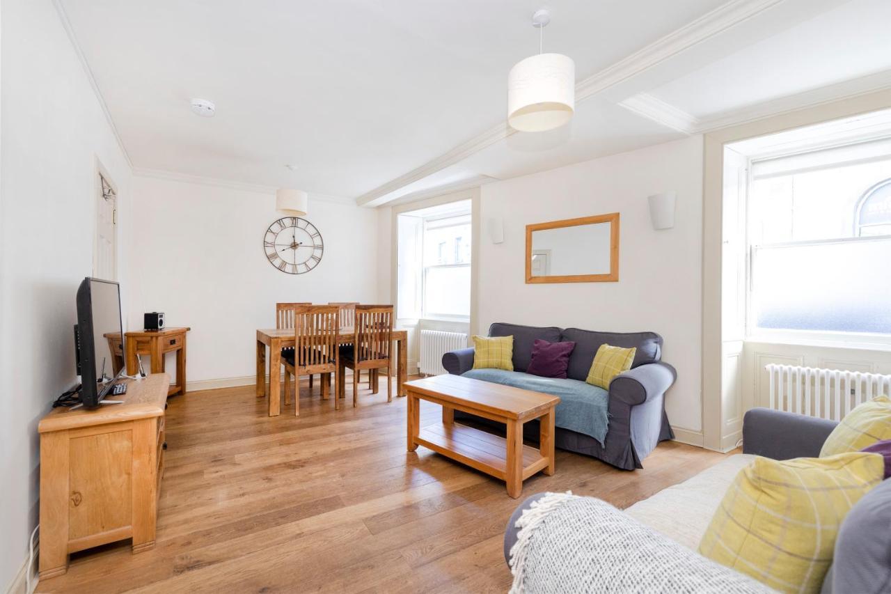Holiday home Joivy Cute House With Courtyard Edinburgh