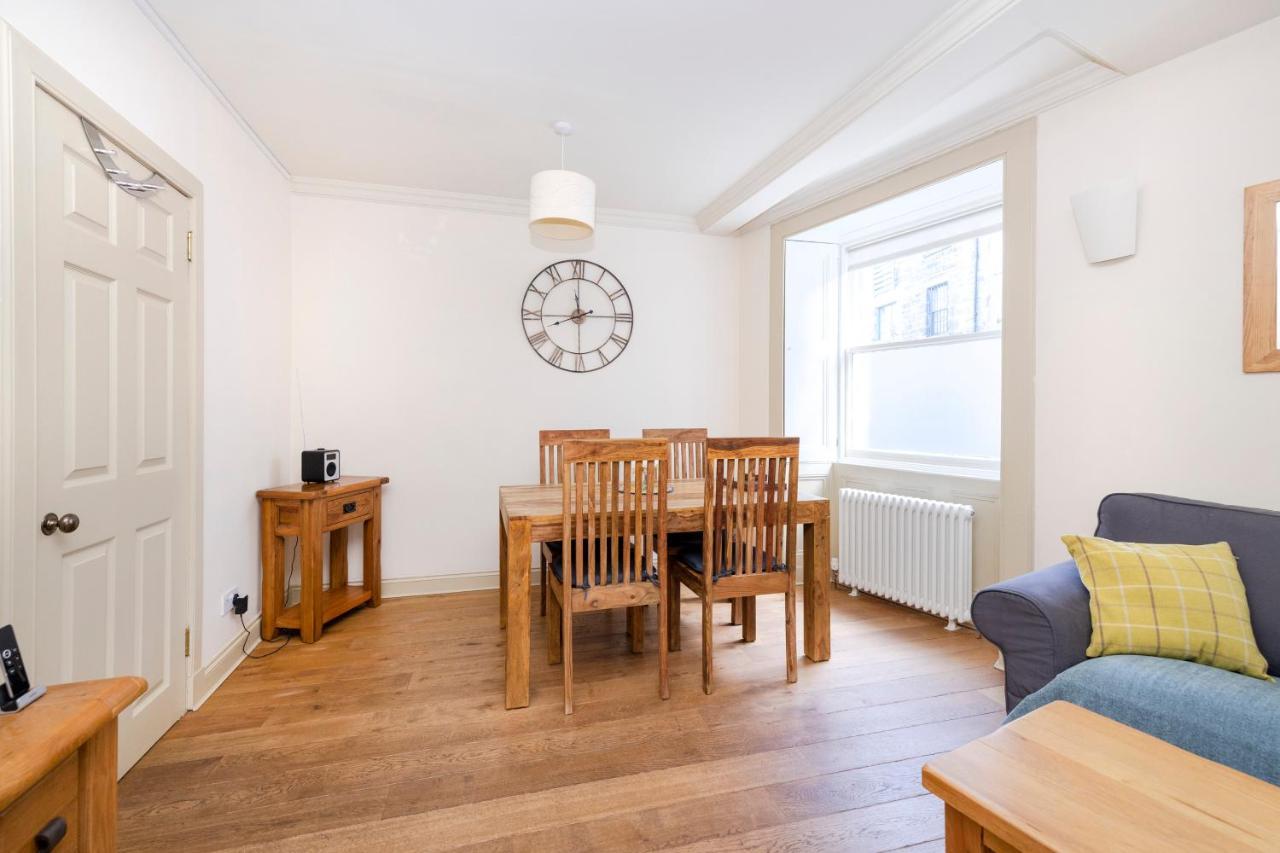 Joivy Cute House With Courtyard Edinburgh