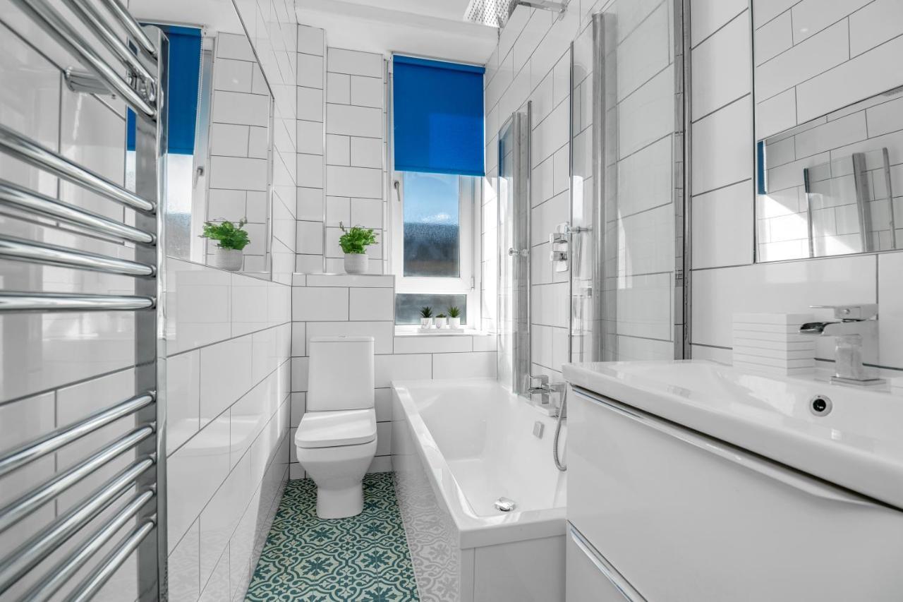 Spacious & Modern 1 Bedroom Flat - Near Centre & Arthur Seat EDI