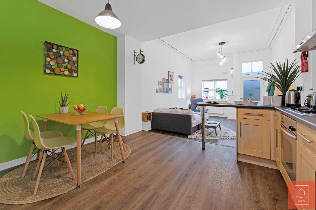 Cheerful Stays: Spacious Flat In Vibrant Leith * Edinburgh