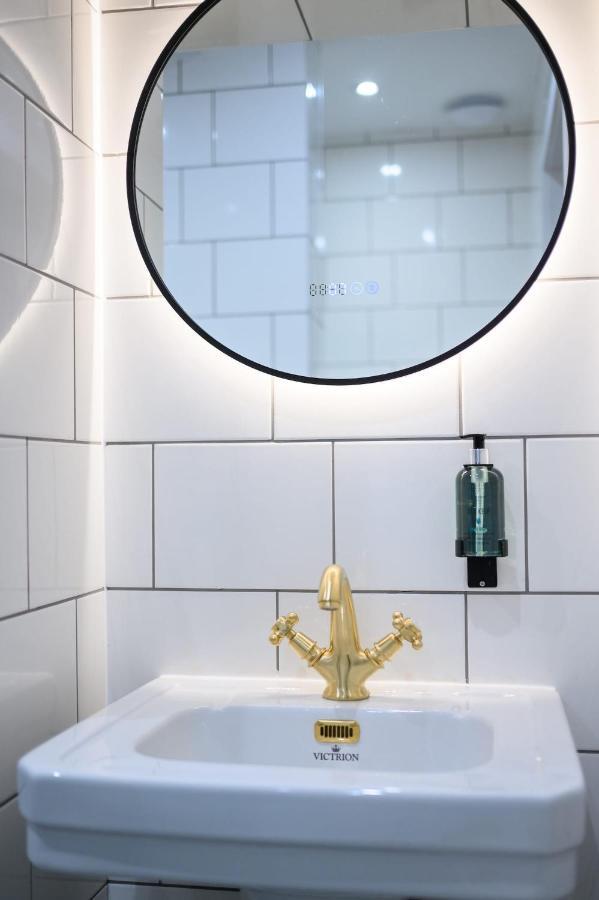 Quiet And Spacious Family Inn Edinburgh