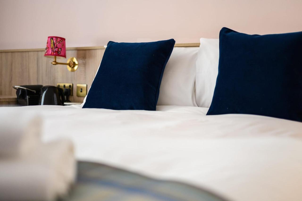 Quiet And Spacious Family Inn Edinburgh