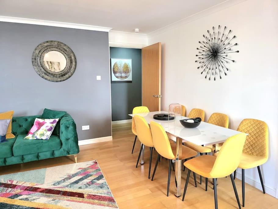 Apartment Beautiful Ocean Drive Apt-7 Beds EDI
