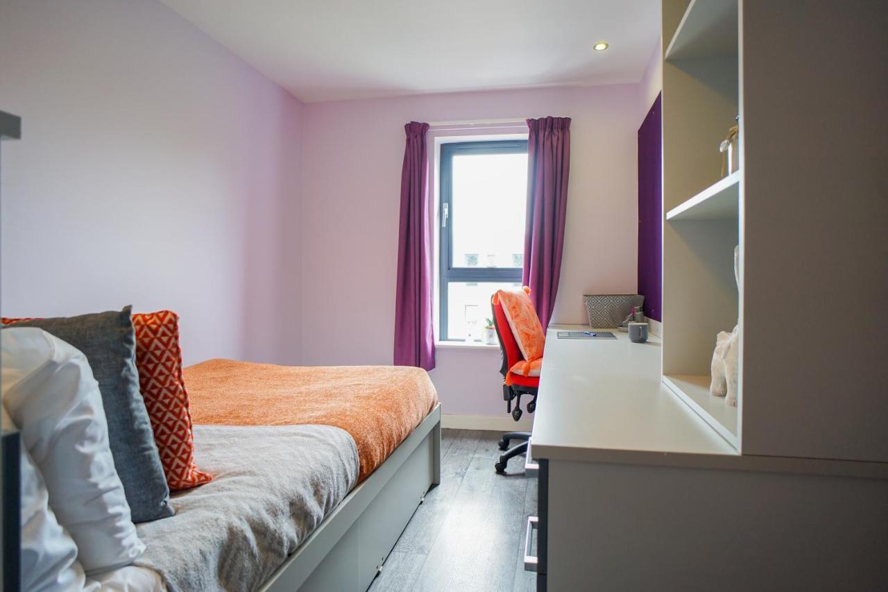 Beaverbank Place - Campus Apartment