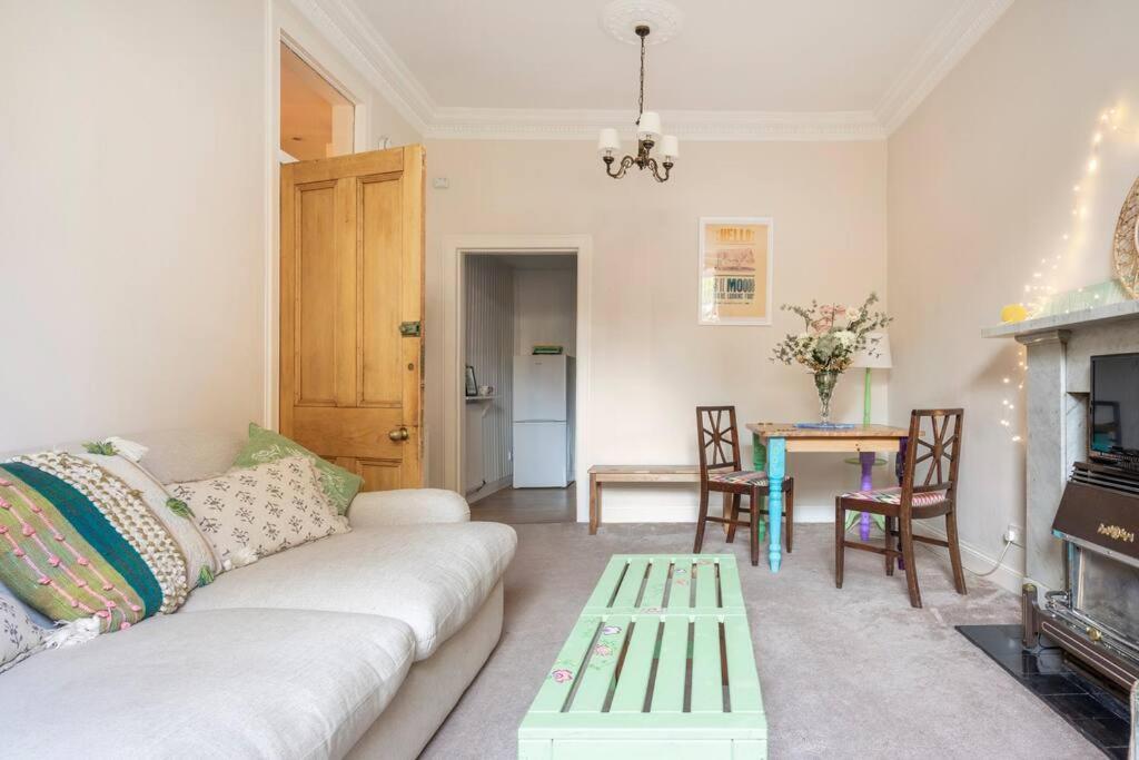 Apartment Charming Flat In Quiet Street In Stockbridge