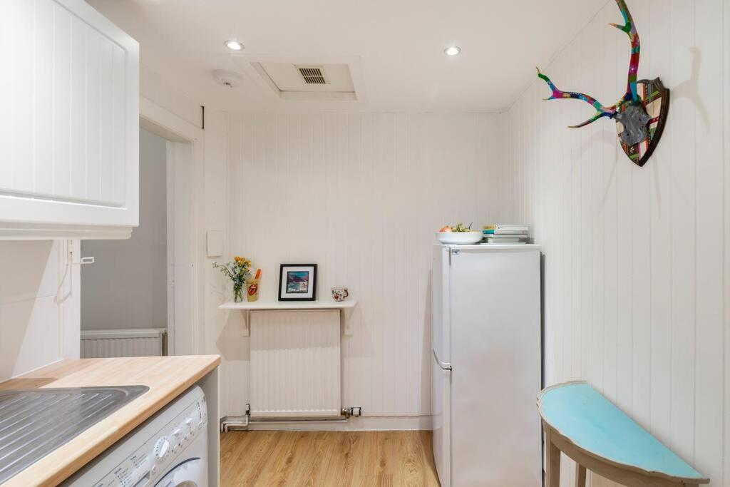 Charming Flat In Quiet Street In Stockbridge