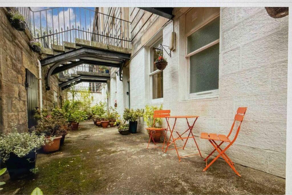 Charming Flat In Quiet Street In Stockbridge Edinburgh