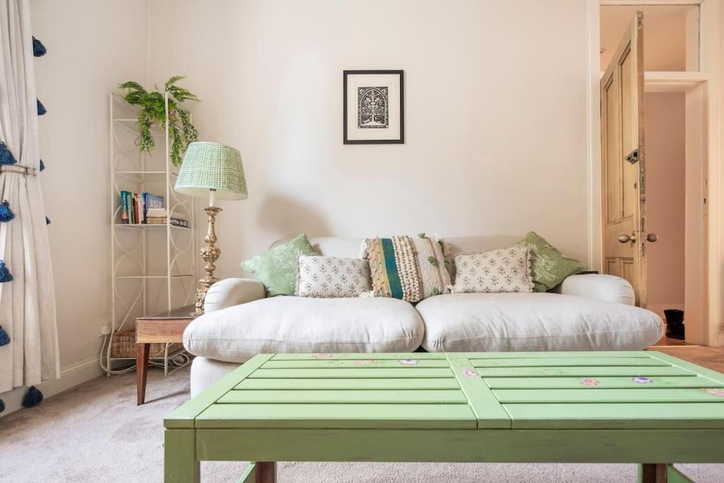 Charming Flat In Quiet Street In Stockbridge *
