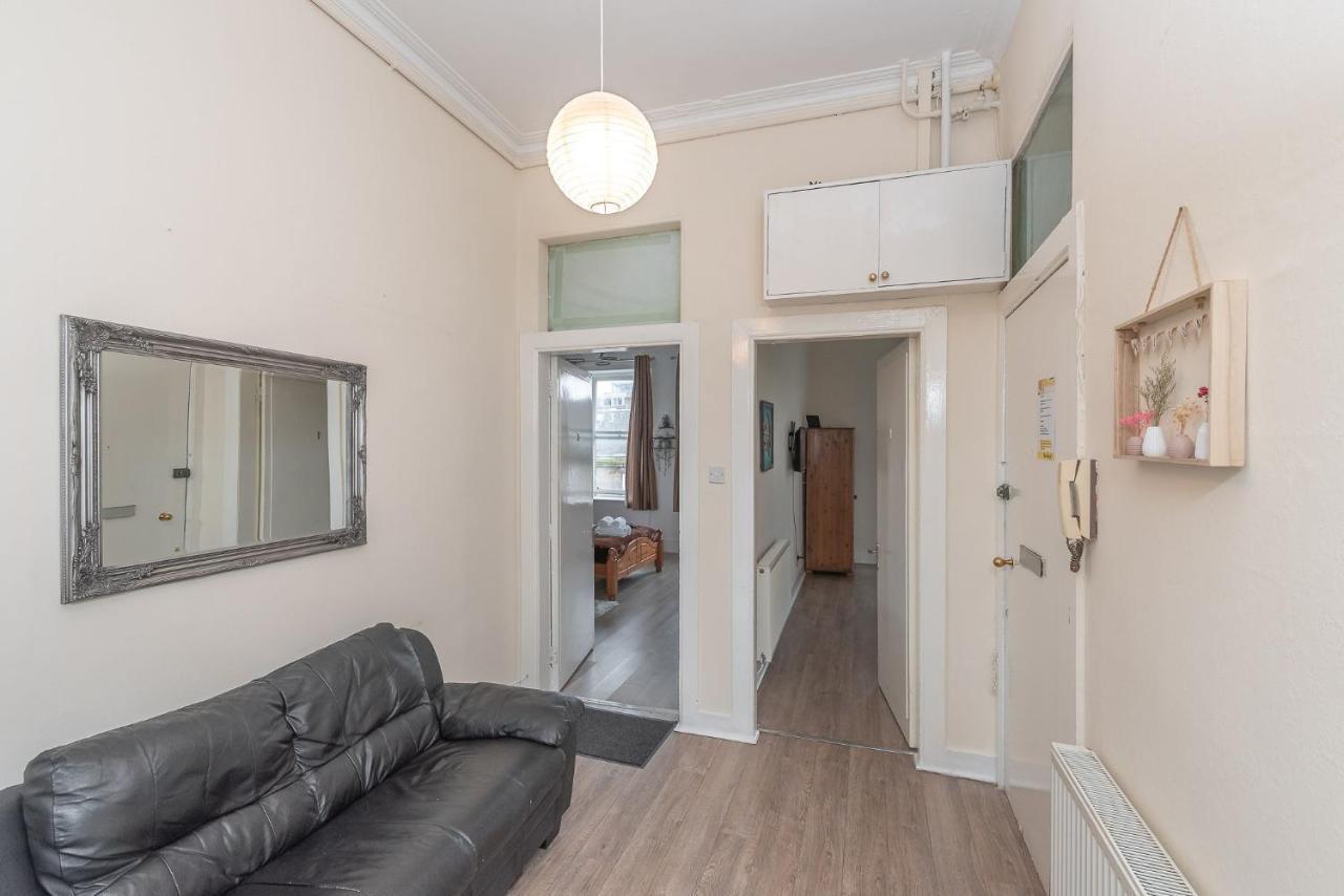 Apartment Contemporary 3 Bed City Centre - Ensuite Edinburgh