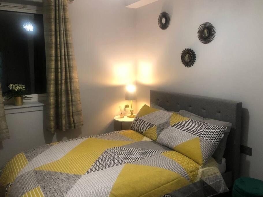 Royal Mile Famous Canongate Flat * Edinburgh