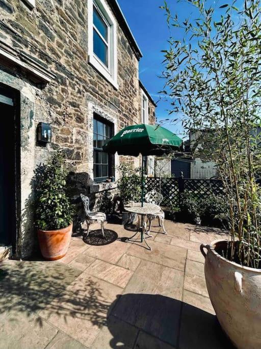 Stylish Georgian Garden + Secure Parking Apartment *