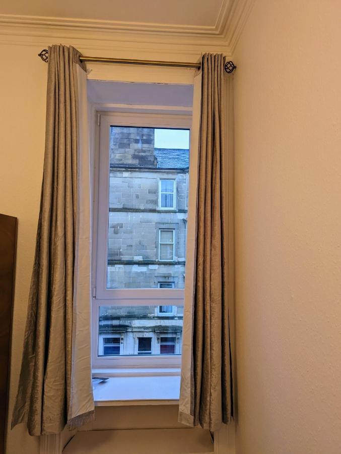 Bright Close To City Centre * EDI