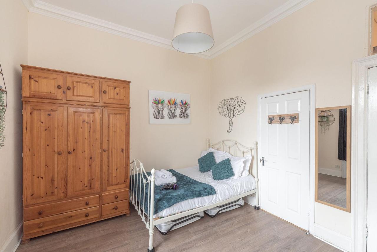 Apartment Contemporary 3 Bed City Centre - Ensuite Edinburgh