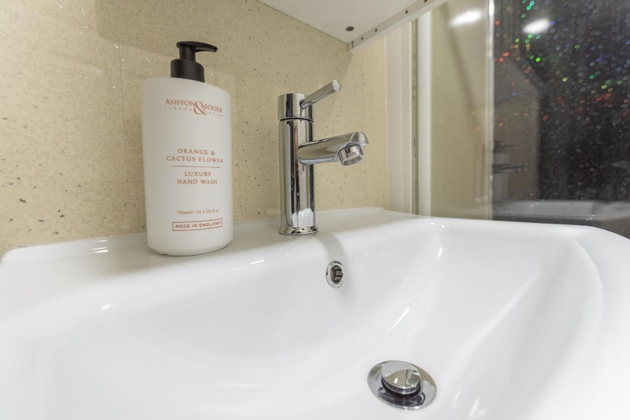 Contemporary 3 Bed City Centre - Ensuite * Edinburgh