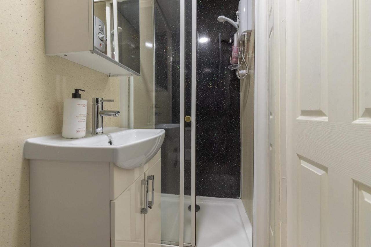 Contemporary 3 Bed City Centre - Ensuite Edinburgh