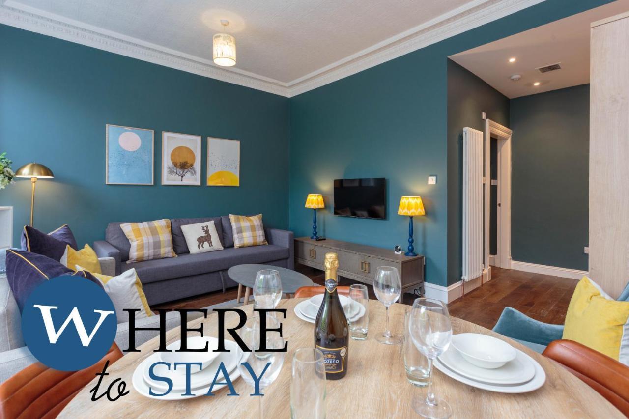 Stylish 2bed Underneath Castle Edinburgh