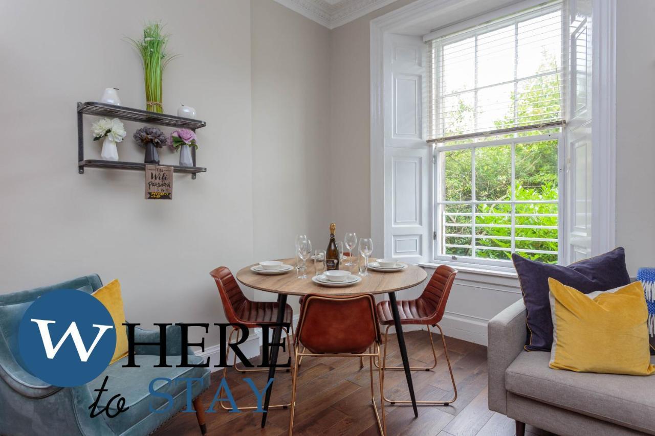 Apartment Stylish 2bed Underneath Castle Edinburgh